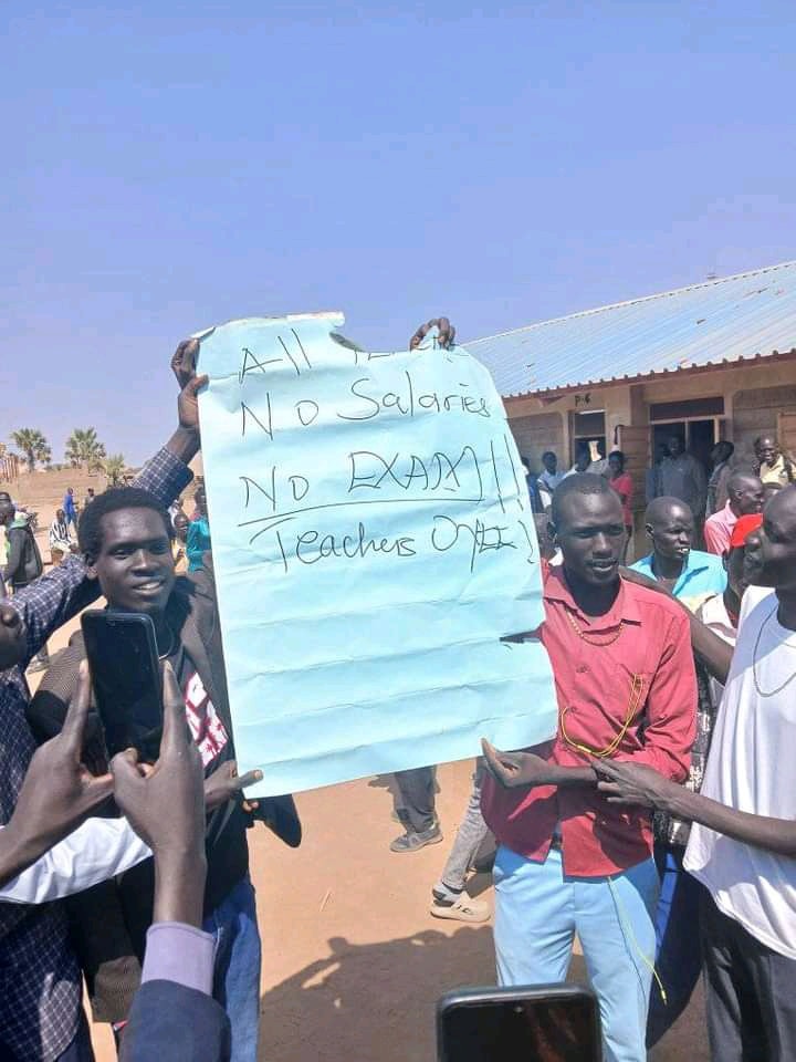 Gogrial West, Twic, Tonj East Teachers Boycott Screening Exams